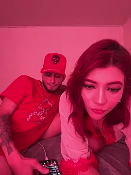 bonnieyclyde57 online show from June 16, 11:32 am