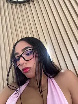 sofi-jimenez online show from June 27, 11:38 am
