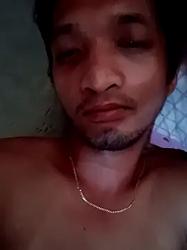 Snapshot of bebeboi016 chatting on June 16, 8:25 am bebeboi016 online show from June 16, 8:25 am