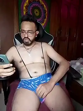Snapshot of freakkydessi chatting on June 26, 9:42 pm freakkydessi online show from June 26, 9:42 pm