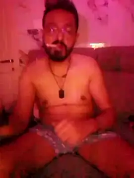 Snapshot of freakkydessi chatting on June 18, 7:19 pm freakkydessi online show from June 18, 7:19 pm