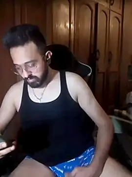 Snapshot of freakkydessi chatting on July 17, 6:21 am freakkydessi online show from July 17, 6:21 am