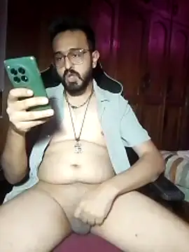 Snapshot of freakkydessi chatting on June 21, 6:57 pm freakkydessi online show from June 21, 6:57 pm