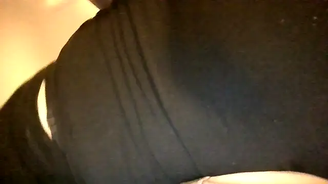 Snapshot of lieselotje chatting on June 22, 10:51 pm lieselotje online show from June 22, 10:51 pm