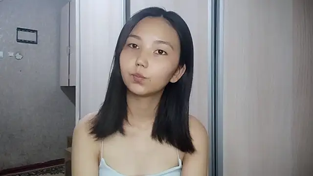 Snapshot of SusieSkepple chatting on July 15, 12:01 pm SusieSkepple online show from July 15, 12:01 pm