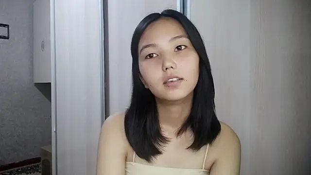 Snapshot of SusieSkepple chatting on July 4, 11:05 am SusieSkepple online show from July 4, 11:05 am