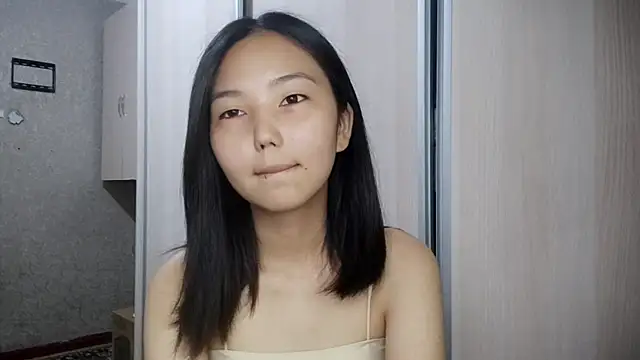 Snapshot of SusieSkepple chatting on July 10, 12:05 pm SusieSkepple online show from July 10, 12:05 pm