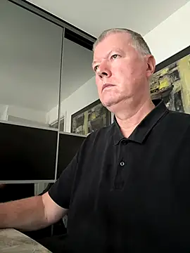 cumboy online show from October 14, 9:10 am