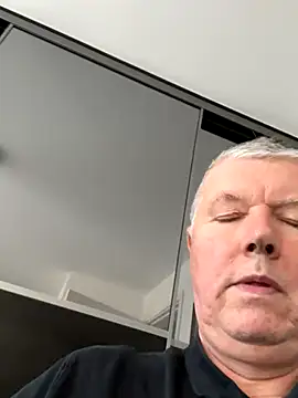 cumboy online show from November 28, 12:49 pm