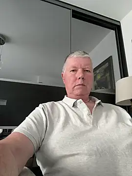 cumboy online show from April 13, 9:46 am