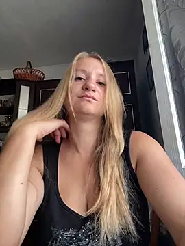 Emilia ki online show from August 4, 4:39 am