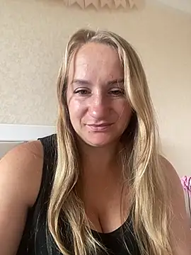 Emilia ki online show from July 13, 9:08 am