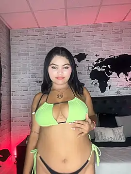 HoneyBunXXX online show from July 16, 1:19 pm