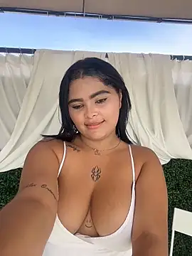 HoneyBunXXX online show from June 30, 1:55 pm