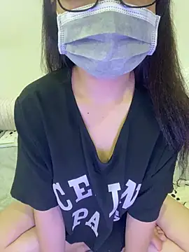 Snapshot of Luna0305 chatting on June 20, 2:22 pm Luna0305 online show from June 20, 2:22 pm