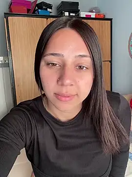 Snapshot of Morena_hot2 chatting on June 16, 5:02 pm Morena hot2 online show from June 16, 5:02 pm