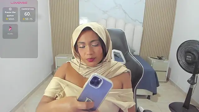 Maissa nakier online show from June 22, 1:44 am