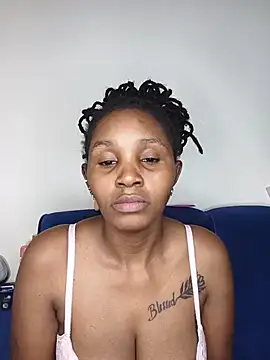 Snapshot of Holy_Virgin chatting on July 29, 3:17 am Holy Virgin online show from July 29, 3:17 am