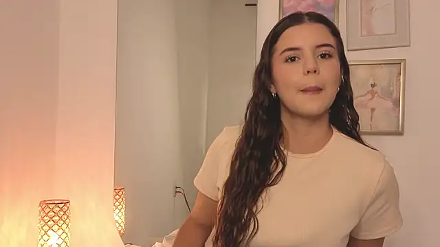 Snapshot of Isabellebotero chatting on June 24, 3:43 pm Isabellebotero online show from June 24, 3:43 pm
