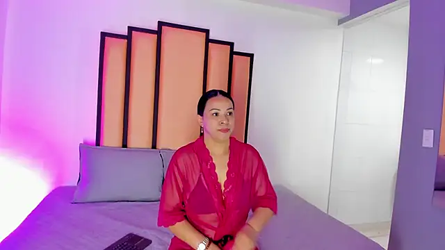 Snapshot of Iviaiko chatting on July 25, 12:00 pm Iviaiko online show from July 25, 12:00 pm