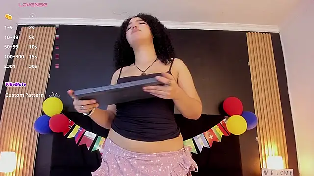 lunadoll18 online show from July 8, 4:35 am
