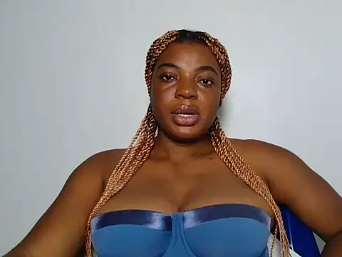 Snapshot of Domina_Empress chatting on July 7, 10:24 pm Domina Empress online show from July 7, 10:24 pm