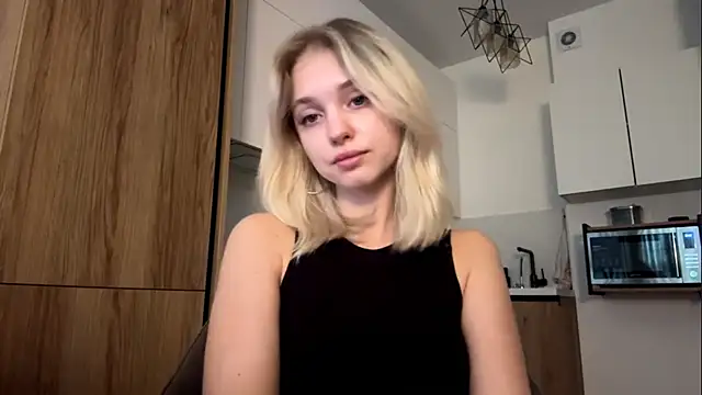 EveryoneEve online show from July 21, 7:53 am
