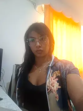 sophiagomezx online show from July 18, 7:22 pm