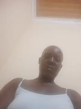 Snapshot of freaky-pussy2 chatting on August 2, 4:44 am freaky-pussy2 online show from August 2, 4:44 am