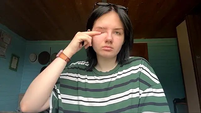 Snapshot of AnnelieseRamirel chatting on June 18, 1:27 pm AnnelieseRamirel online show from June 18, 1:27 pm