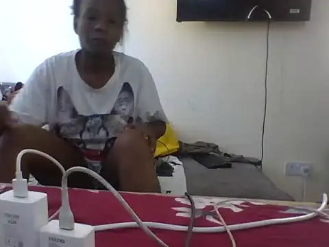 Snapshot of Lovergirlcute chatting on June 19, 8:20 am Lovergirlcute online show from June 19, 8:20 am
