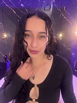 ZoeBlissX online show from June 18, 11:26 am