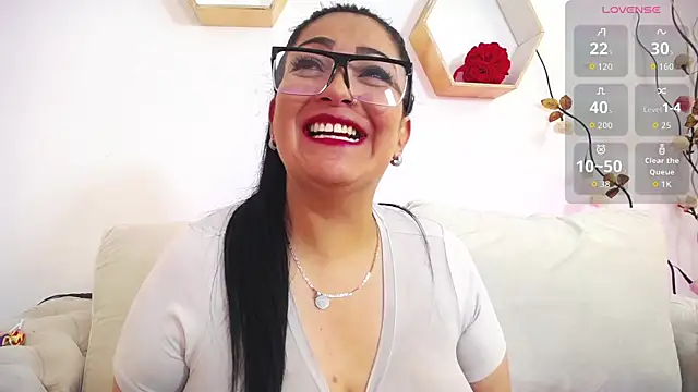 Snapshot of meli_cruz chatting on July 10, 5:02 pm meli cruz online show from July 10, 5:02 pm