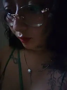 Snapshot of sweetshubbymami chatting on June 19, 12:38 am sweetshubbymami online show from June 19, 12:38 am