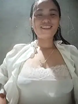 chychy113 online show from August 4, 3:05 pm