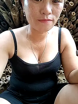 chychy113 online show from June 25, 7:13 am