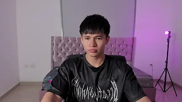 Snapshot of ryo_kush_ chatting on July 17, 1:19 pm ryo kush online show from July 17, 1:19 pm
