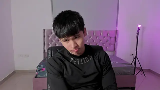 Snapshot of ryo_kush_ chatting on July 20, 1:24 pm ryo kush online show from July 20, 1:24 pm
