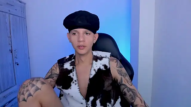 tylerrnova online show from July 1, 3:18 am