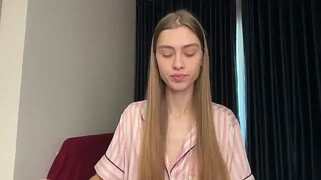 veravis online show from June 19, 11:42 pm