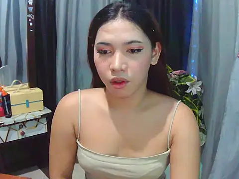 XCalixa online show from July 17, 7:11 pm