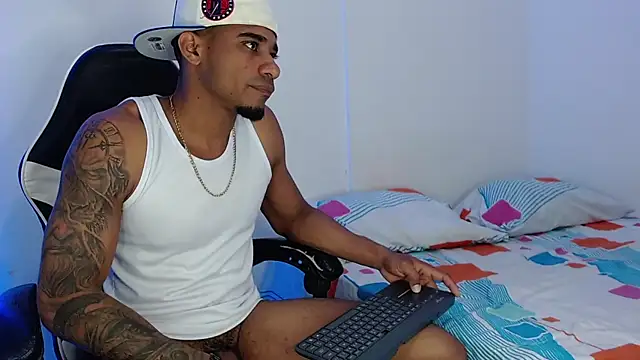 Snapshot of Karl_Jensennxx chatting on June 26, 2:39 am Karl Jensennxx online show from June 26, 2:39 am