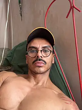 S4ins07 online show from June 22, 3:42 pm