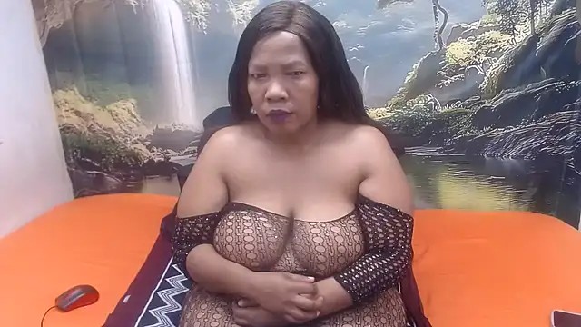 CURVYELEGANCExxx online show from July 15, 4:41 am