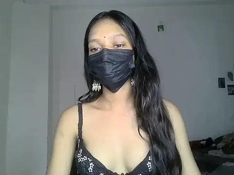 LILY HOTYY online show from August 5, 7:13 am
