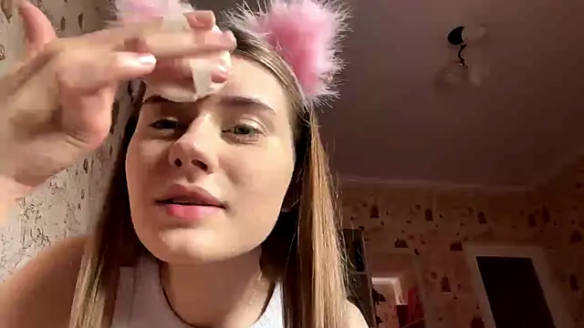 PrincessSkowyra online show from June 24, 3:32 pm