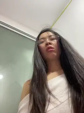 xiaojiao520 online show from June 28, 5:19 pm