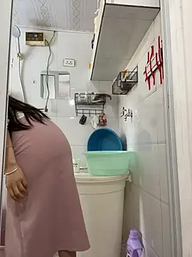 xiaojiao520 online show from June 27, 5:24 am