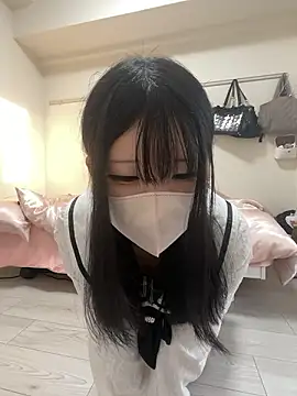 Snapshot of miyu_ch chatting on July 9, 9:43 am miyu ch online show from July 9, 9:43 am