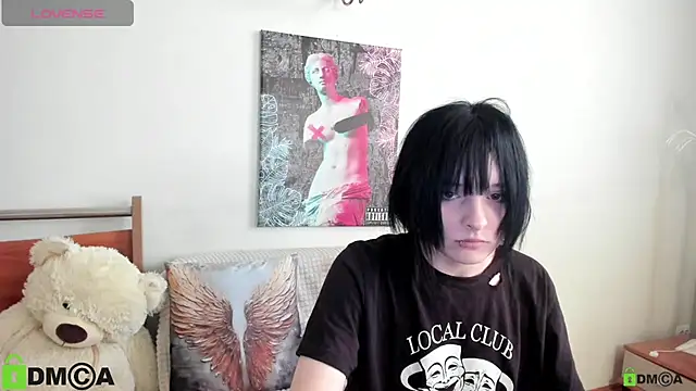Snapshot of MillyMils chatting on July 9, 8:37 am MillyMils online show from July 9, 8:37 am